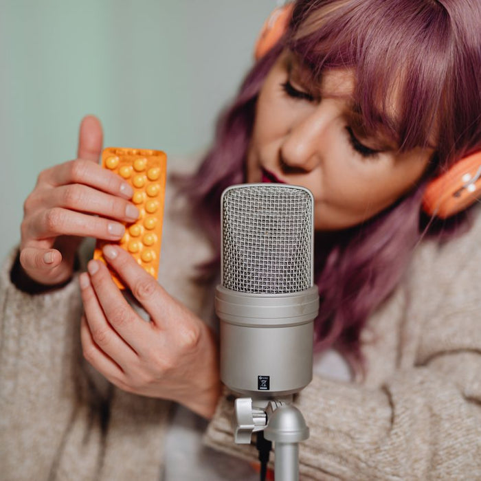 Can Viral “Tingling Videos” Actually Help With Stress and Sleep?